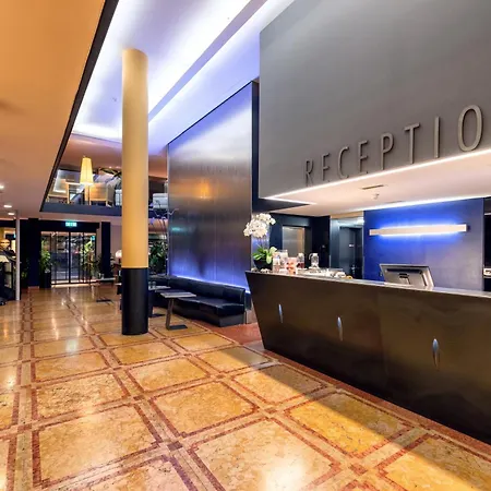 Central Plaza-2