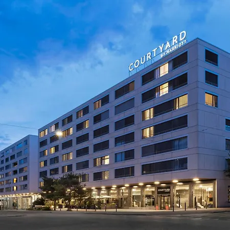 Courtyard By Marriott Zurich North-3